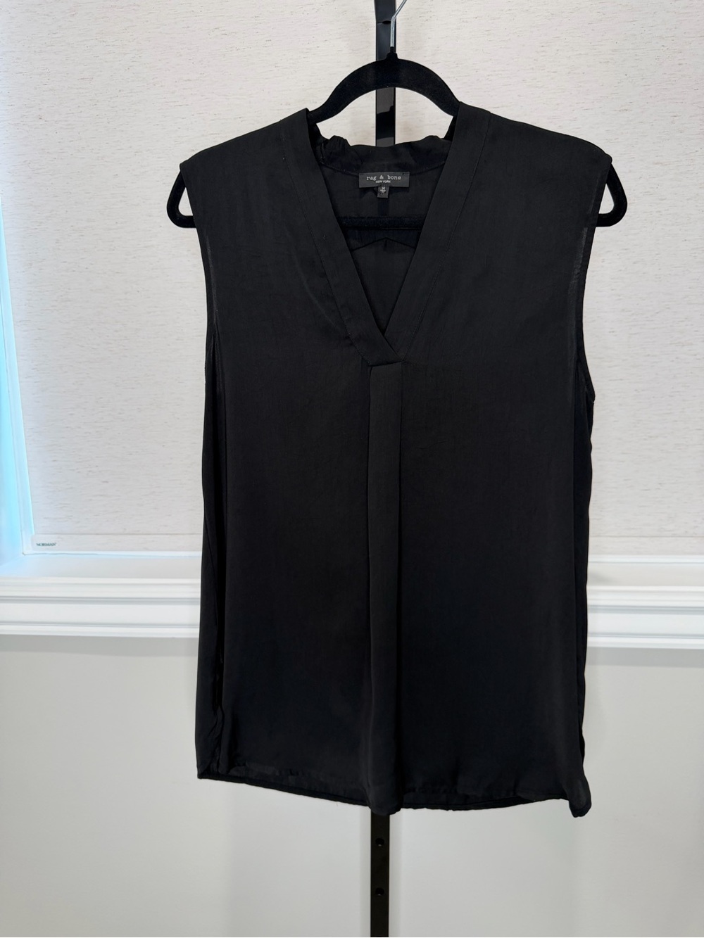 rag & bone Black Sleeveless V-Neck Blouse
